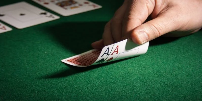 Bí quyết chơi Poker Kubet
