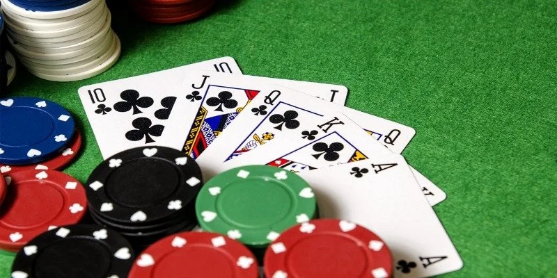 Giới thiệu các biến thể của Poker Kubet